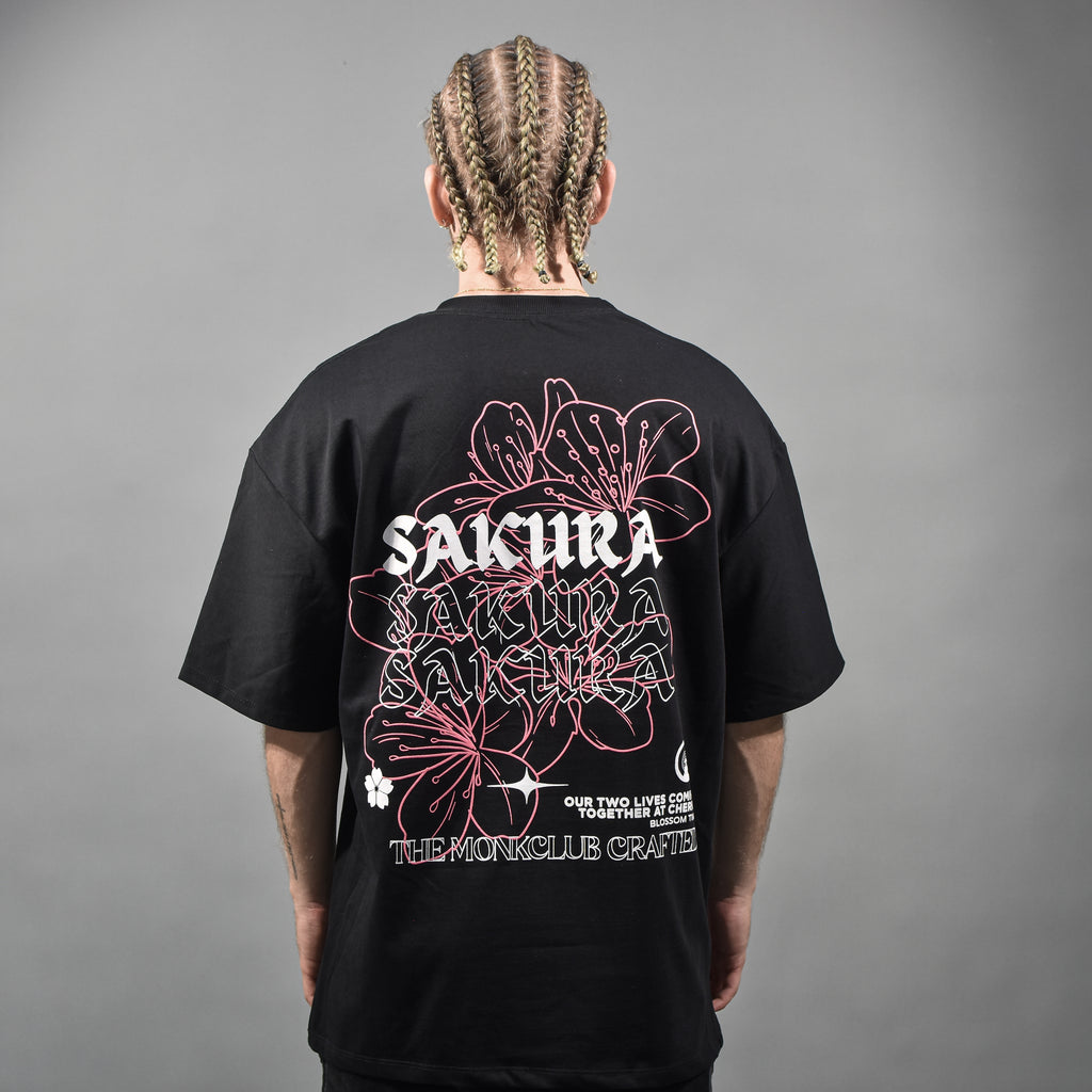 Sakura ,Oversized t-shirt negra